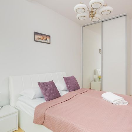 Dzielna Apartment Warsaw Wola By Noclegi Renters Varsóvia Exterior foto