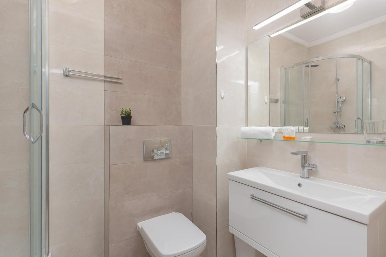 Dzielna Apartment Warsaw Wola By Noclegi Renters Varsóvia Exterior foto